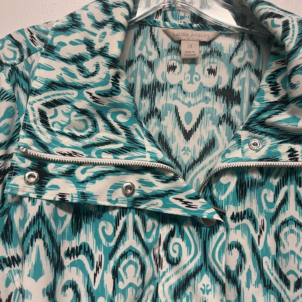 Lightweight Plus Size 2X Jacket - Picture 7 of 7